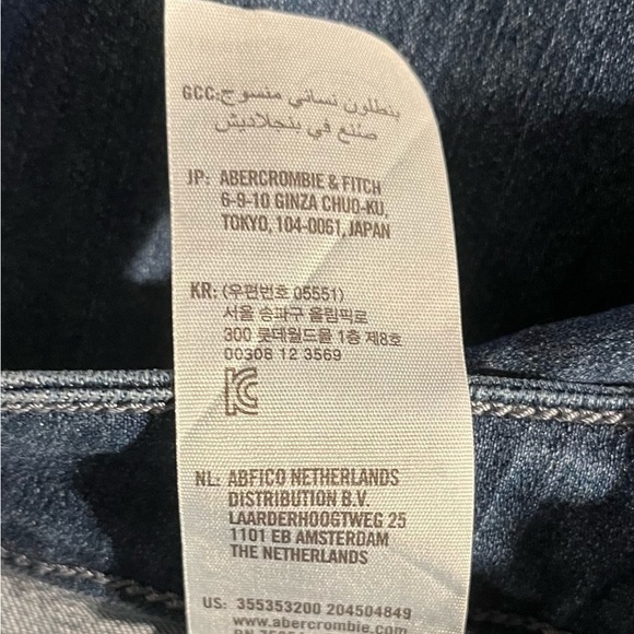 Hollister CA Curvy Stretch Ultra High-Rise Jean Legging - Picture 4 of 4